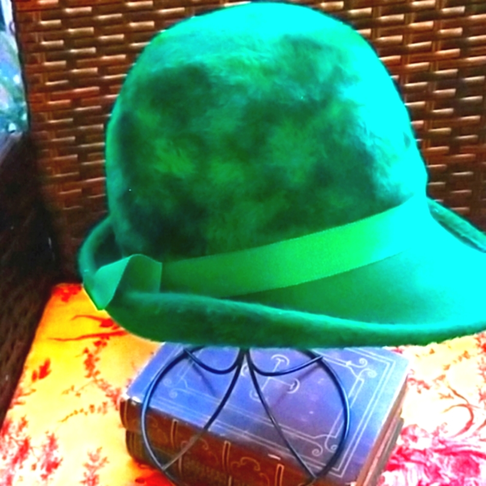 60s MR. JOHN Chapeaux Fedora Wool Angora Fur Emerald Green Bowler Cloche Hat EVC